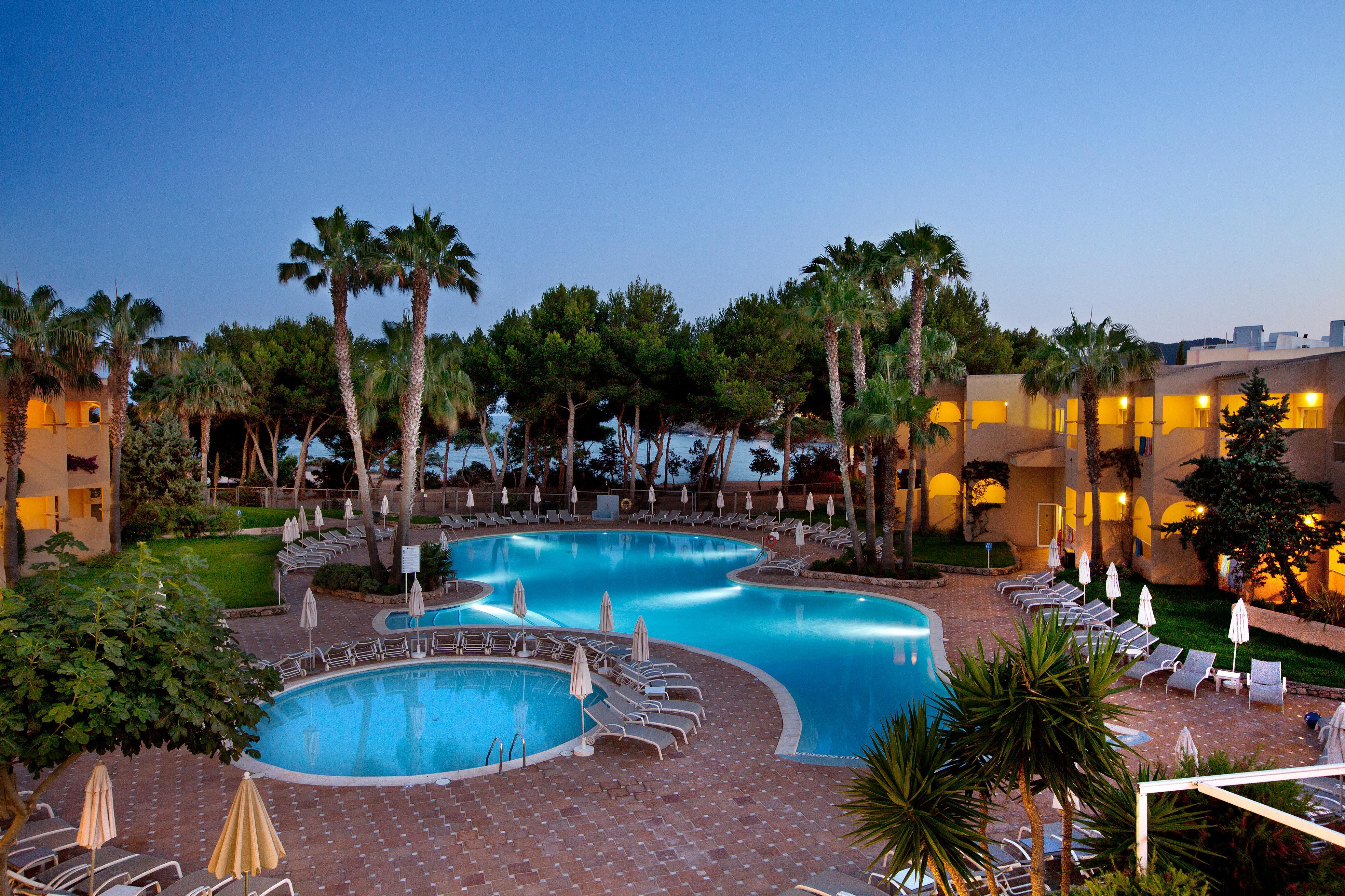 Grupotel Santa Eularia & Spa - Adults Only Santa Eularia des Riu Dış mekan fotoğraf