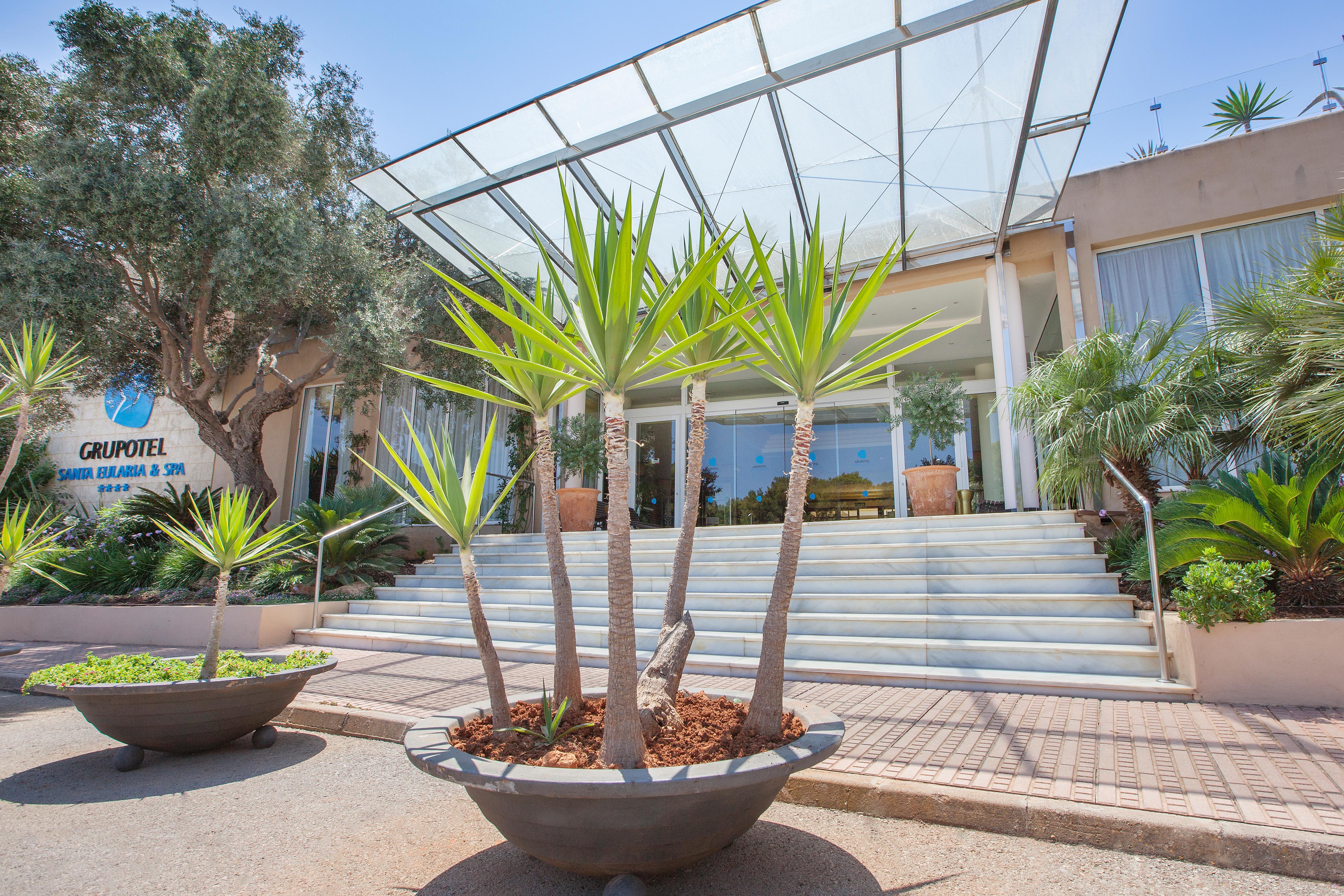 Grupotel Santa Eularia & Spa - Adults Only Santa Eularia des Riu Dış mekan fotoğraf