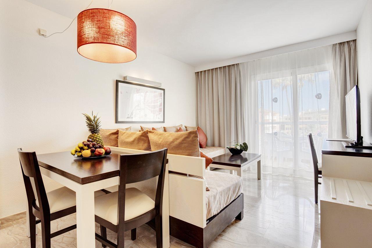Grupotel Santa Eularia & Spa - Adults Only Santa Eularia des Riu Dış mekan fotoğraf