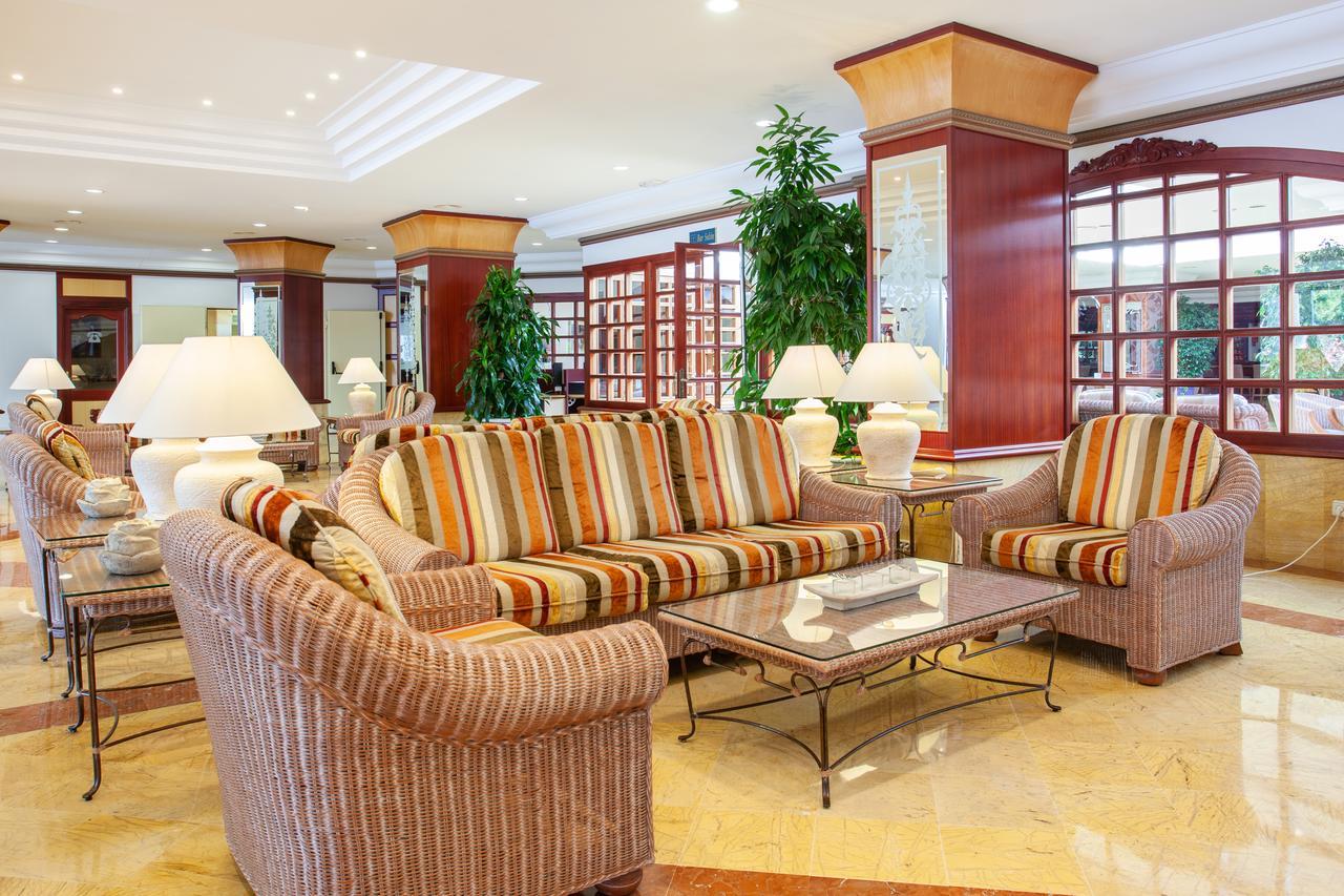 Grupotel Santa Eularia & Spa - Adults Only Santa Eularia des Riu Dış mekan fotoğraf